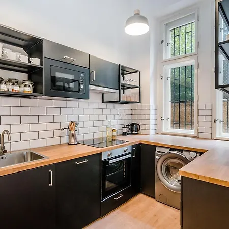 Modern And Huge Apts In Center By Michal&friends