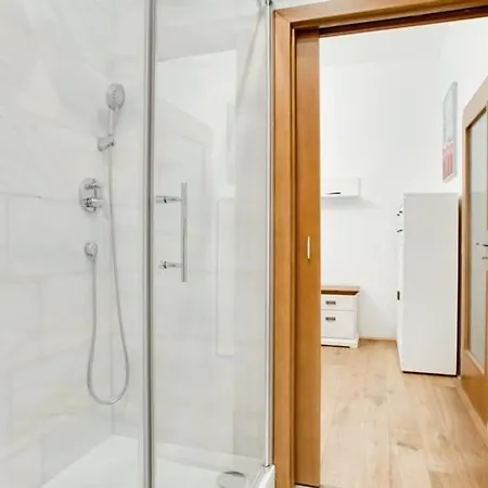 Apartment Luxury & Quiet Charming 2bds Near River - Nek2nd Prague
