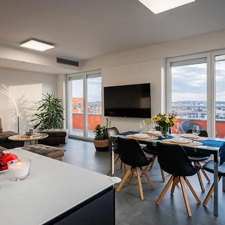 Penthouse Letnanske Zahrady * Prague