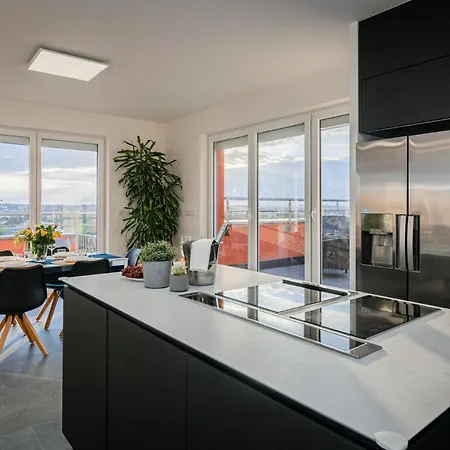 Penthouse Letnanske Zahrady Prague