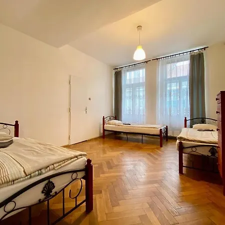 Apartment Spacious Cozy In Centre Prague