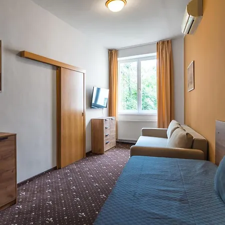 Hotel Museum 3*