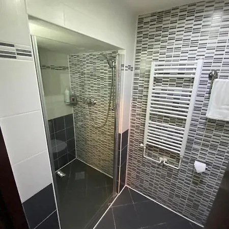 Central Station Studios Hotell 3*