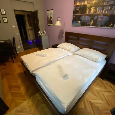 Central Station Studios Hotell