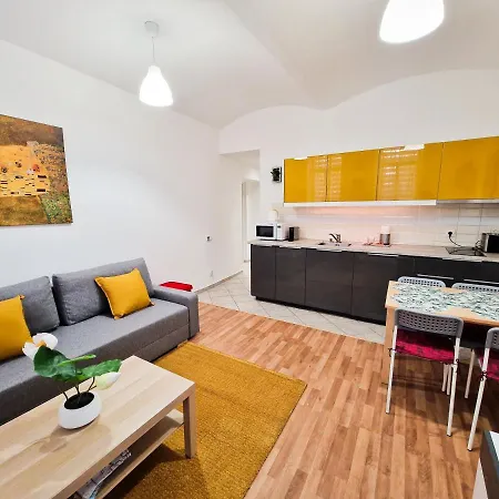 Apartment Ground Floor *