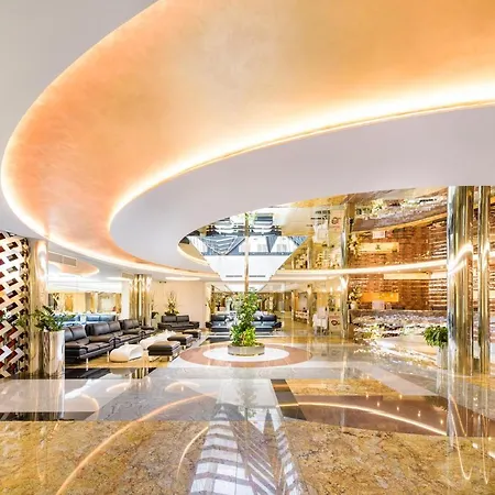 Grandium Hotel 5*