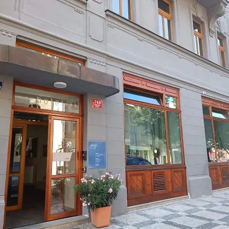 Rezidence Dlouha 17 Praga