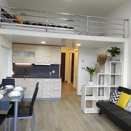 Apartment Vit - Free Parking - O2 Arena Prague