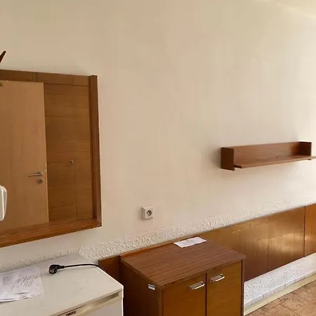 Homestay Koleje Hvezda Prague