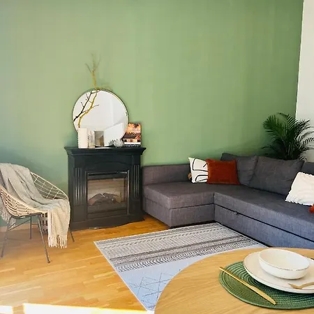 Apartment Black Pearl By Vysehrad Castle