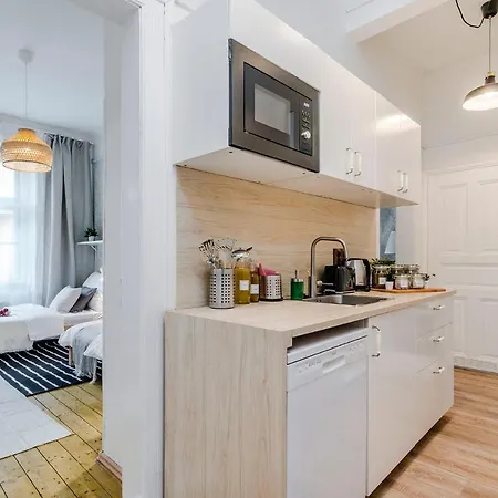 Spacious Apt In Center By Michal&friends Praga