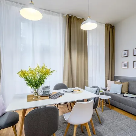 Modern And Huge Apts In Center By Michal&friends
