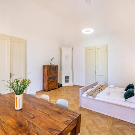 Aparthotel Celetna - Old Town Prague