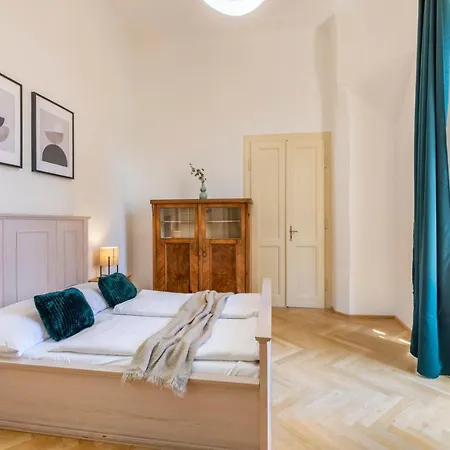 Aparthotel Celetna - Old Town *