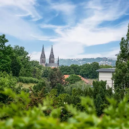 Holiday By Ihg Szálloda Prága