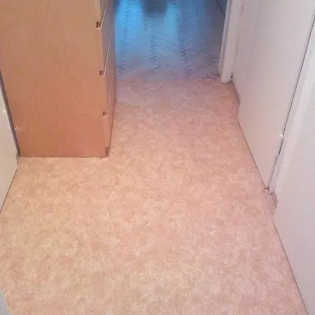 Flat 18 Minutes From Vaclavske Namesti Quarto em Acomodações Particulares