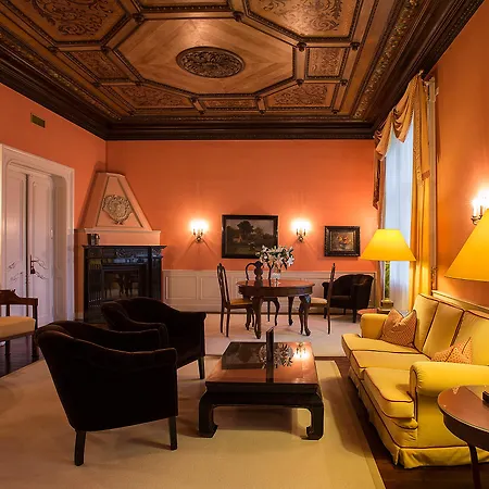 Le Palais Art Szálloda 5*
