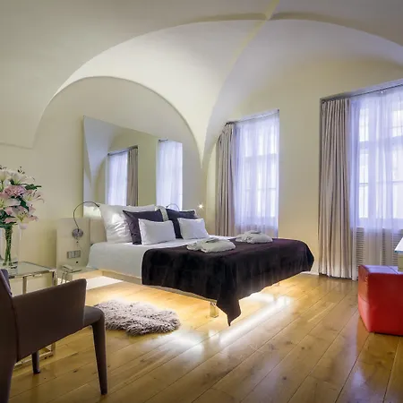 Three Storks 5* Prag