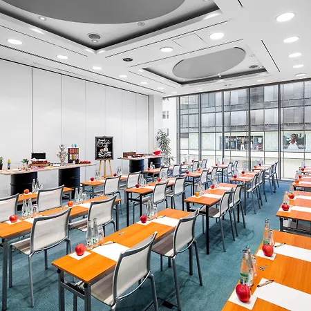 Vienna House By Wyndham Andel's Hotell 4*