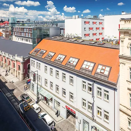 Ibis Old Town Hotel 3*