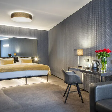 Mucha Hotel
