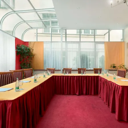Hotell Ramada City Centre 4*