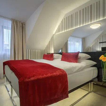 Clementin Hotel 4*