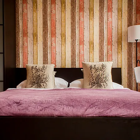 Royal Court Legerova 3* Praga