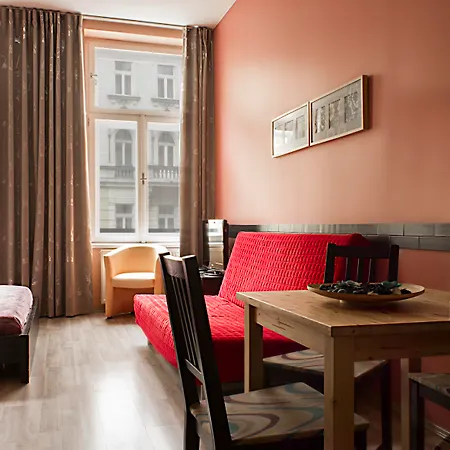 Royal Court Legerova Hotel