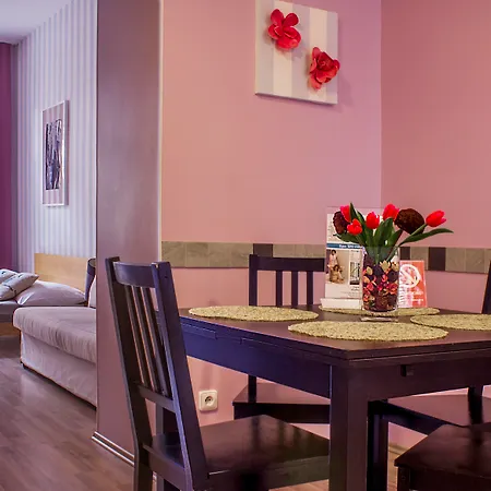 Royal Court Legerova Hotel