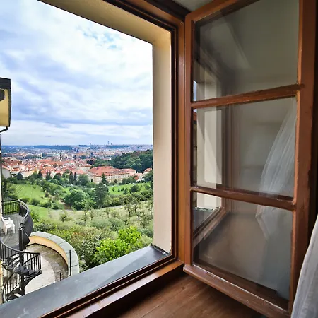 Questenberg 4* Praga