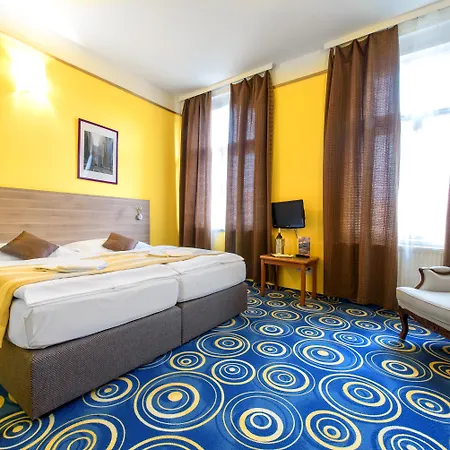 Otakar Hotel