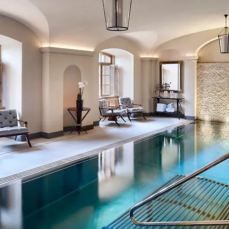 Four Seasons 5*