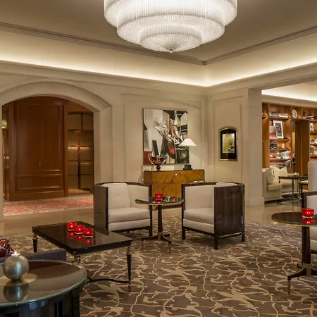 Four Seasons Отель