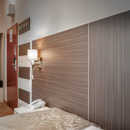 Pytloun Kampa Garden Hotel 4*