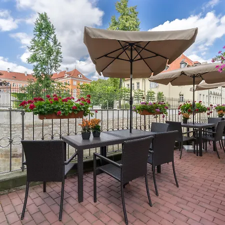 Pytloun Kampa Garden פראג