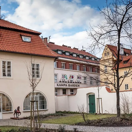 Pytloun Kampa Garden Hotel 4*