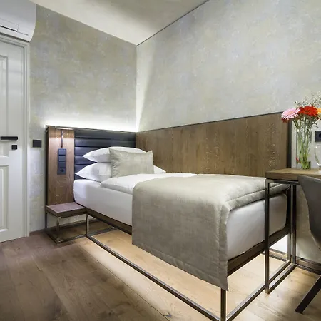 Waldstein Hotel Praag