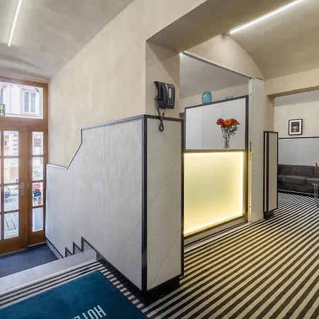 White Lion 4* Prague