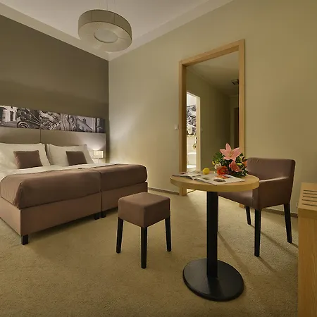 Three Crowns 3* Praga