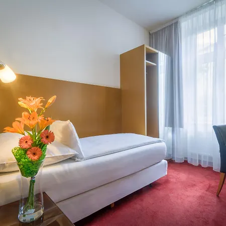 Szálloda Theatrino 4*