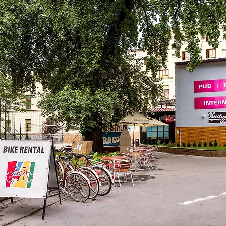 Plus Prague Hostal