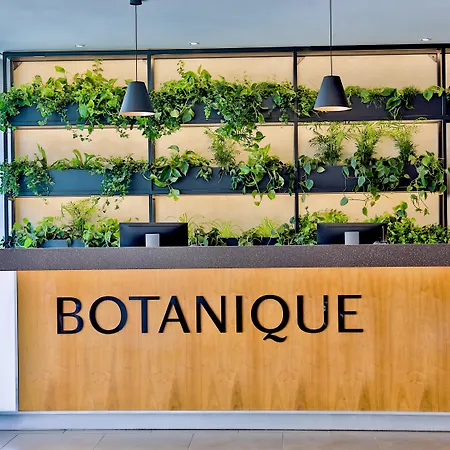 Botanique Hotel 4*