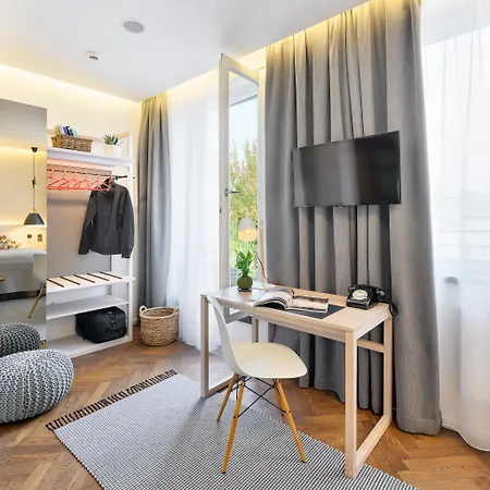 Mosaic House Design 4* Prag