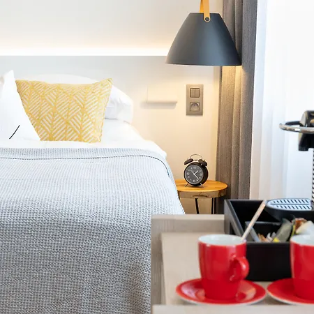 Hotel Mosaic House Design