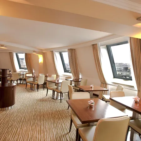 Hilton Old Town 5*