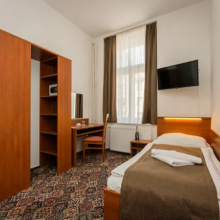 Centre Hotel