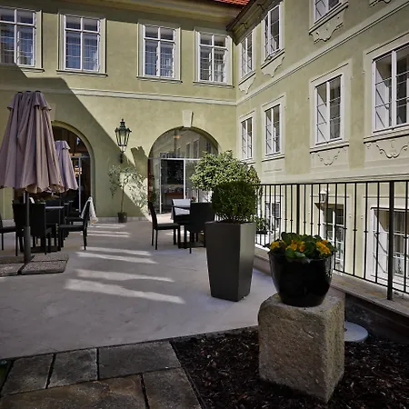 Appia Residences