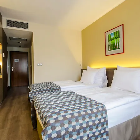 Expo Hotel