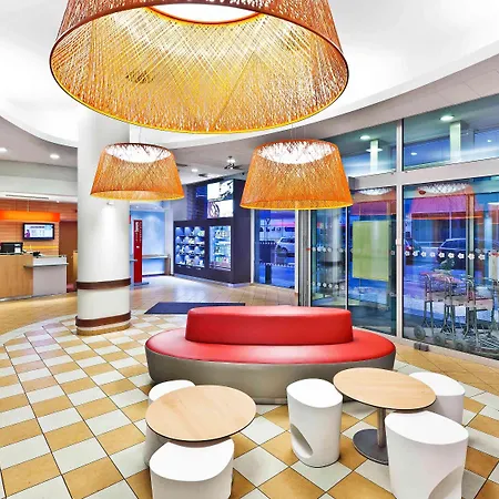 Ibis Mala Strana Hotel 3*